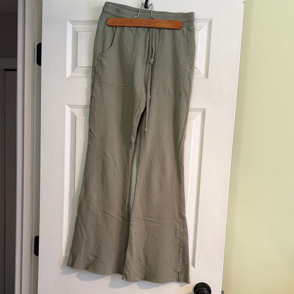 Aerie Weekend Kick-It High Waisted Flare Pants